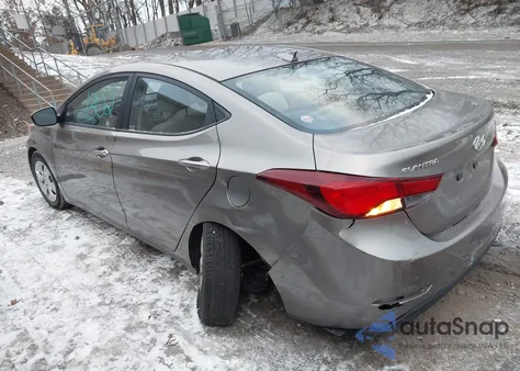2016 Hyundai Elantra Se z USA, uszkodzony, nr VIN 5NPDH4AE3GH738965